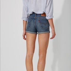 Levis Wedgie Fit short